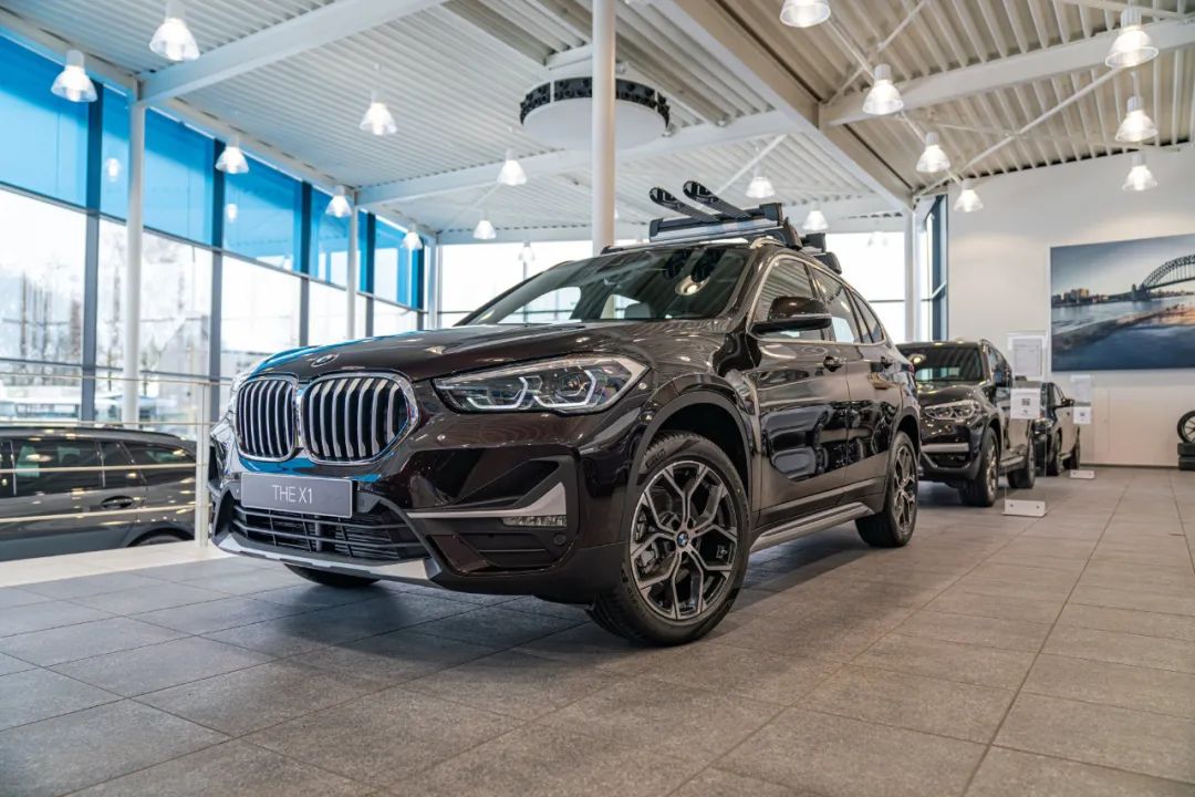 宝马油漆色号大全,宝马车漆颜色代码大全