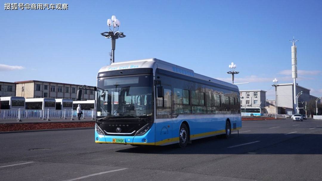 20天内秦外长、新加坡总理点赞，宇通用“品质”“技术”遨游世界