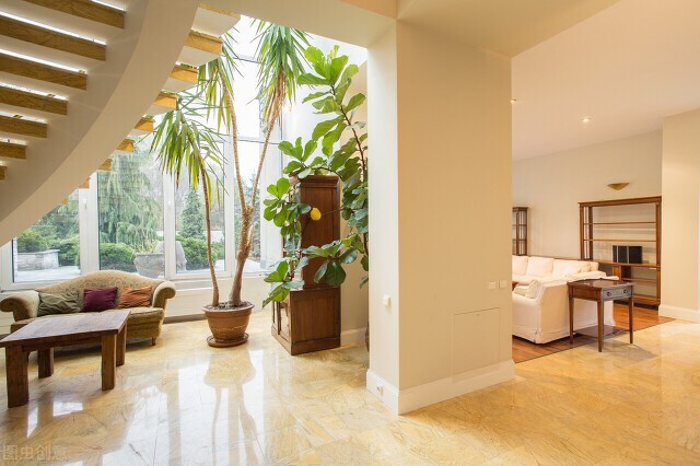 在澳门赚了5000万有什么待遇,在澳门做生意一个月赚多少钱