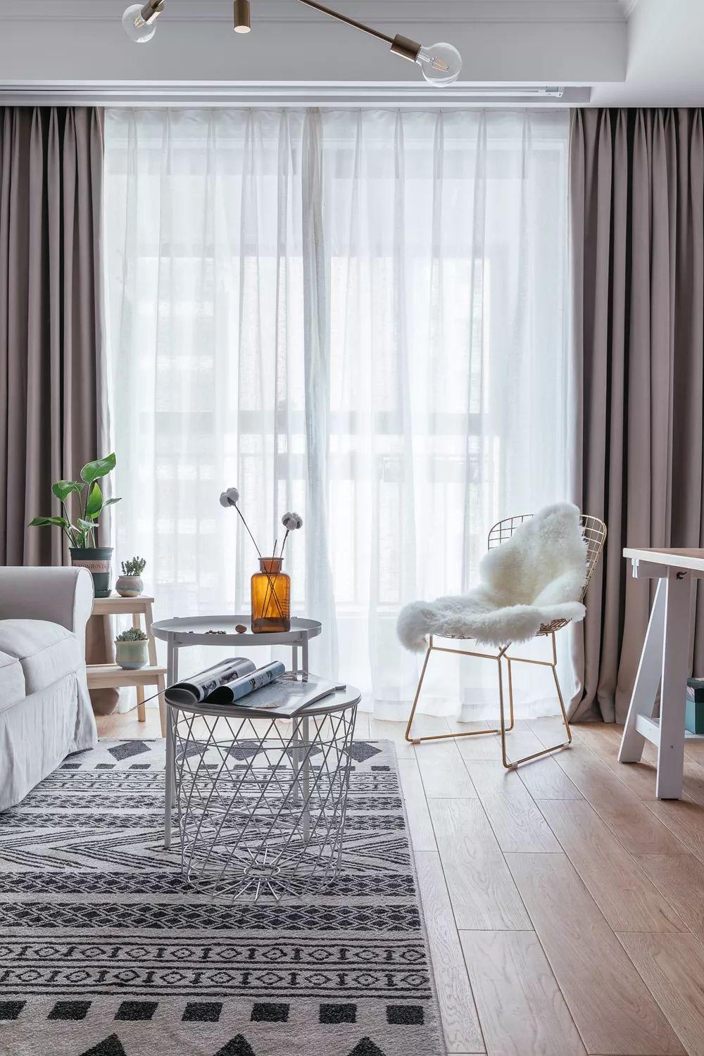 买不起大房子有个40平米的小复式,买不起大房子拥有27平小公寓