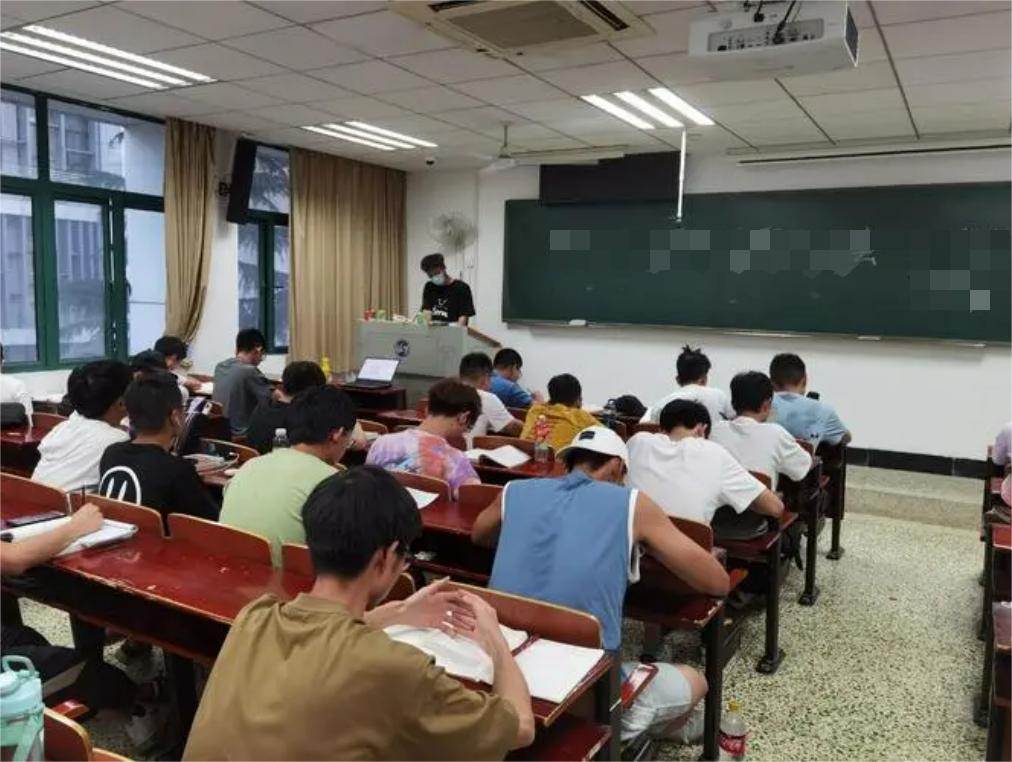 香港一对老年夫妇跳楼身亡,香港父母双双跳楼案