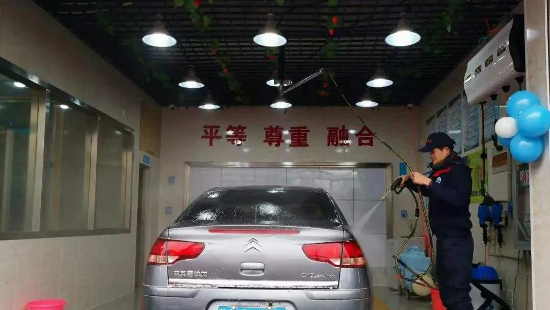 中年失业后的工作经历,干了两年的汽修工感觉好迷茫