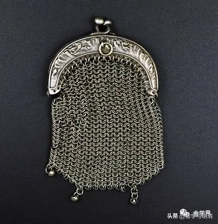 齐慧源:从《*瓶金**梅》看明代城市手工艺制作的水平及其商业化