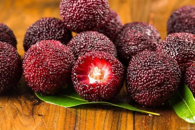 夏天开花的水果,夏天的水果图片