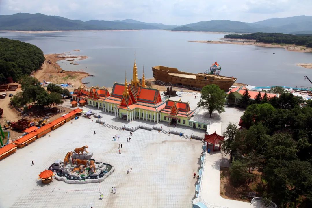 我们的妈妈小时候都是玩什么,妈妈也是个爱玩的孩子