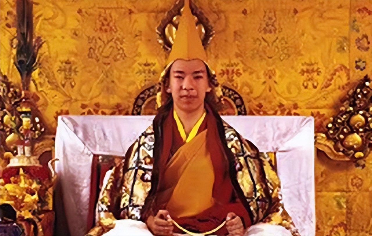 藏派佛教“达赖”与“班禅”是什么关系？二者谁的地位更高？