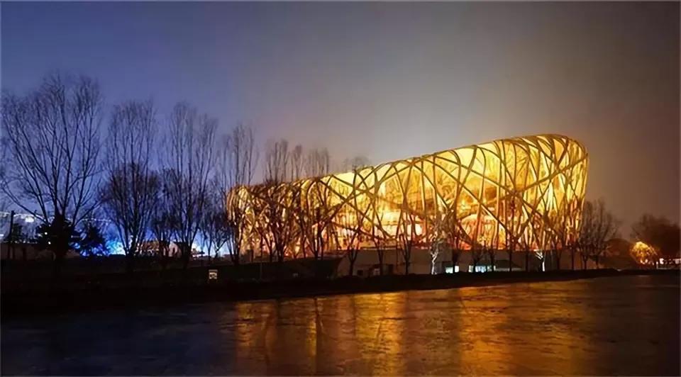 建造鸟巢花费34亿到底是亏还是赚,耗费1.18亿打造的鸟巢