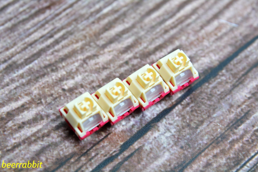 珂芝k75ttc烈焰紫,k75珂芝ttc快银轴是性能版吗