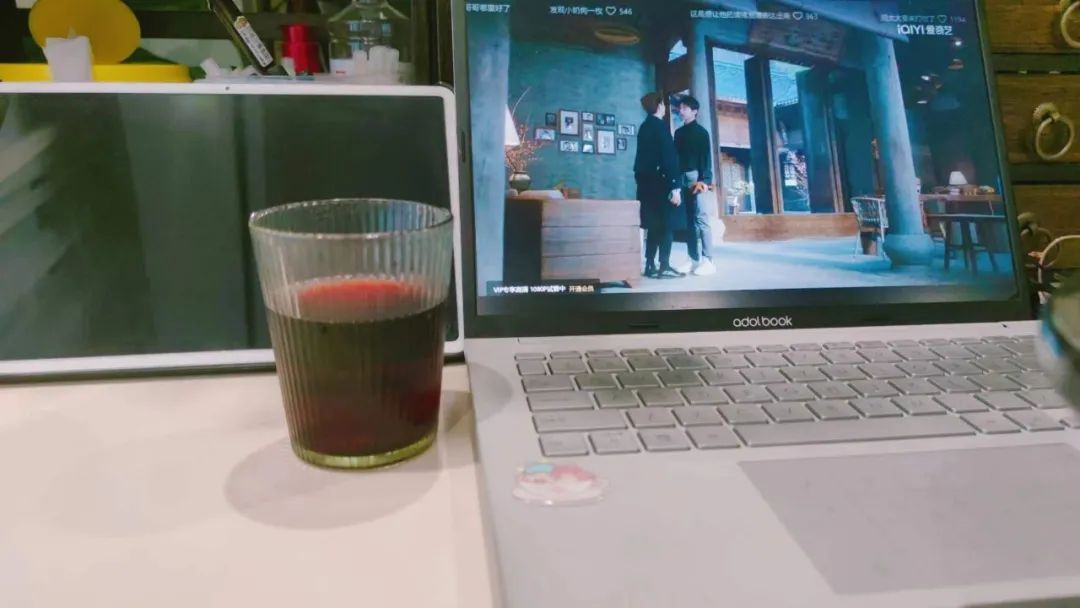 靠写作买电脑的第10个月，我挣了4万块