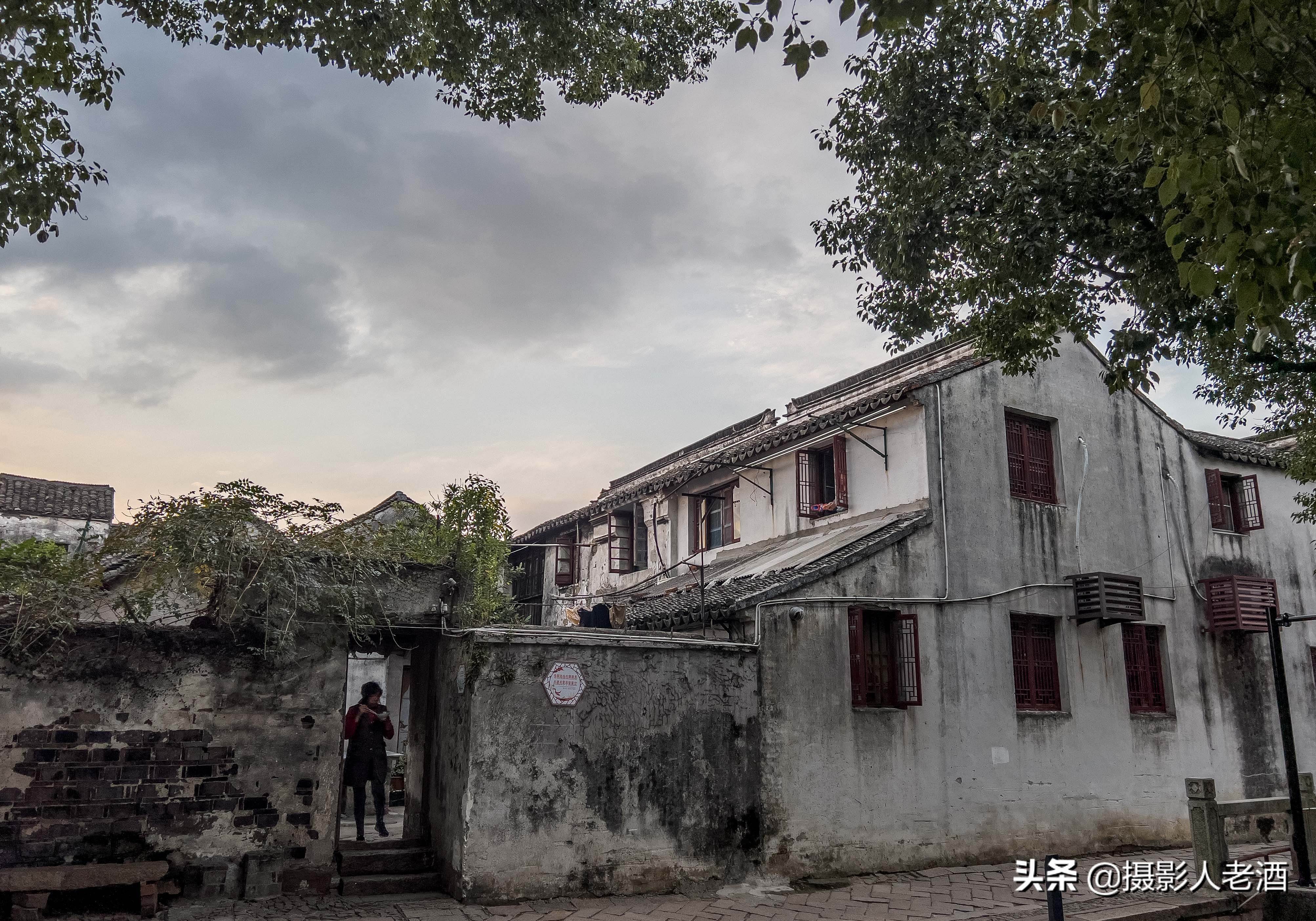 江南最美丽和谐的古镇同里古镇,苏州三桥同里古镇