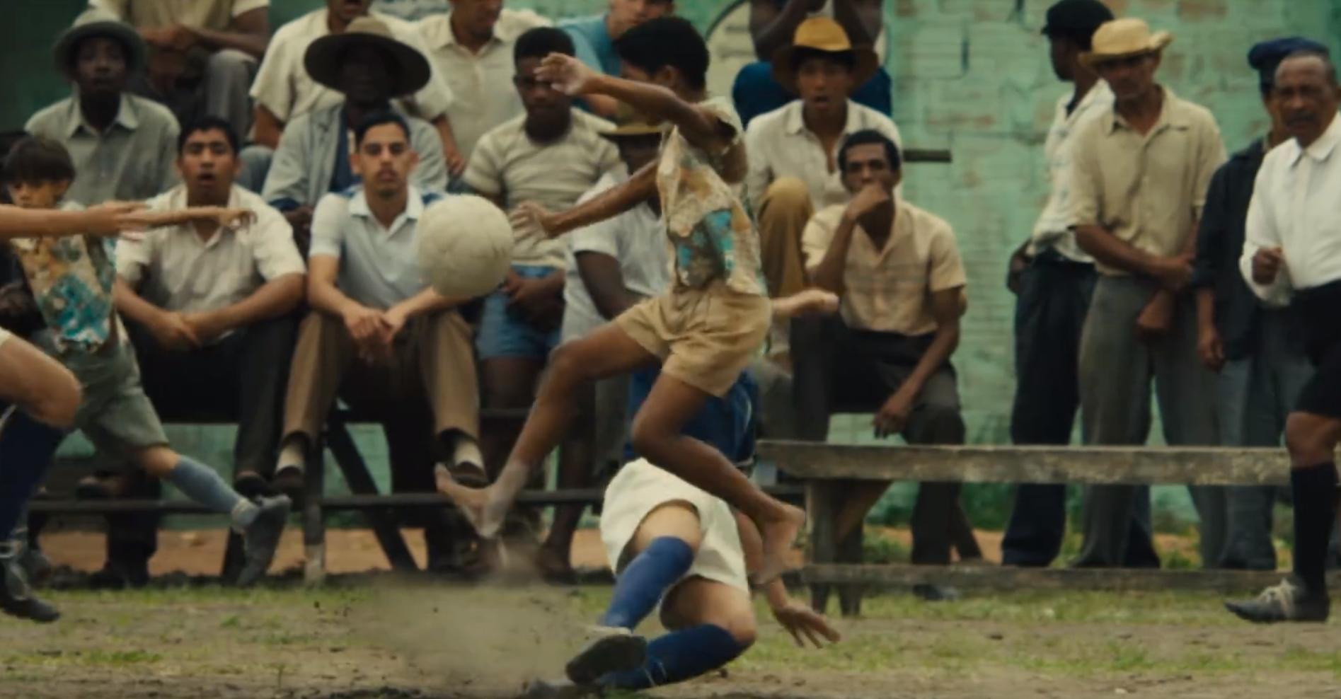 纪念贝利视频,球王贝利的传奇一生