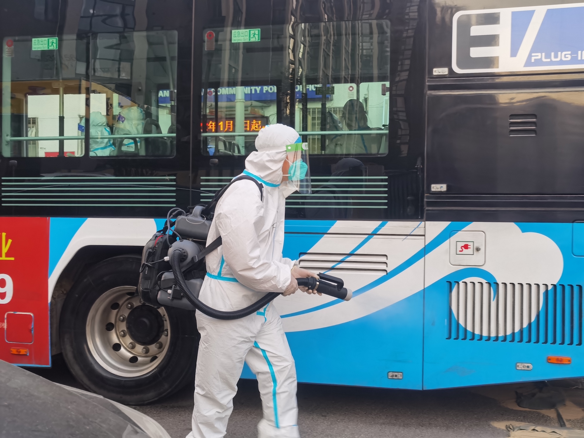 北京朝阳南新园近5000居民集中转运隔离,记者探访