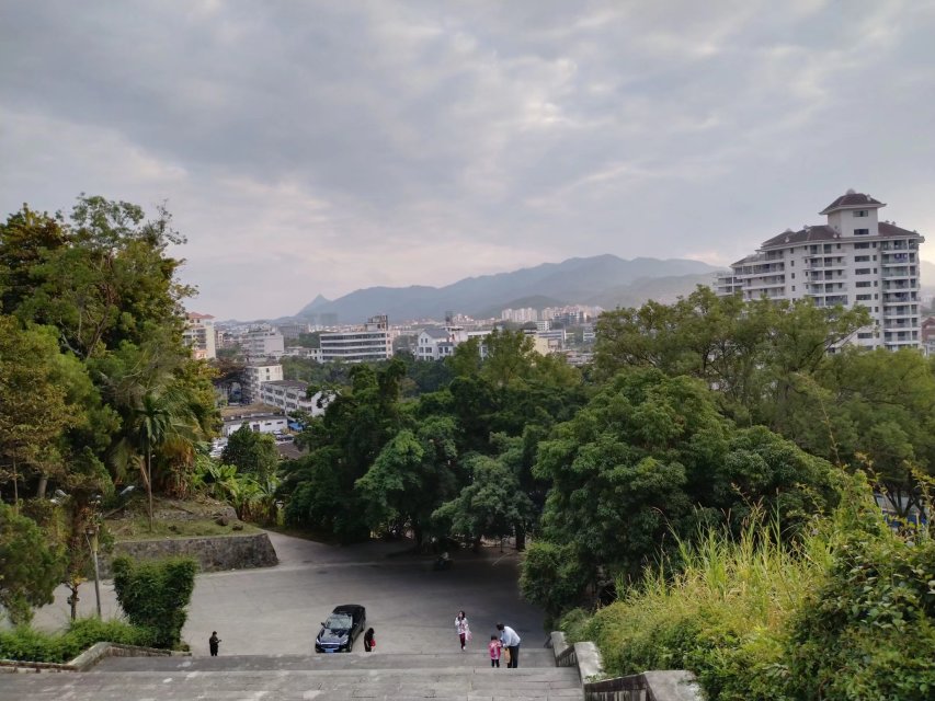 海南三亚旅游度假日志之五琼州大学