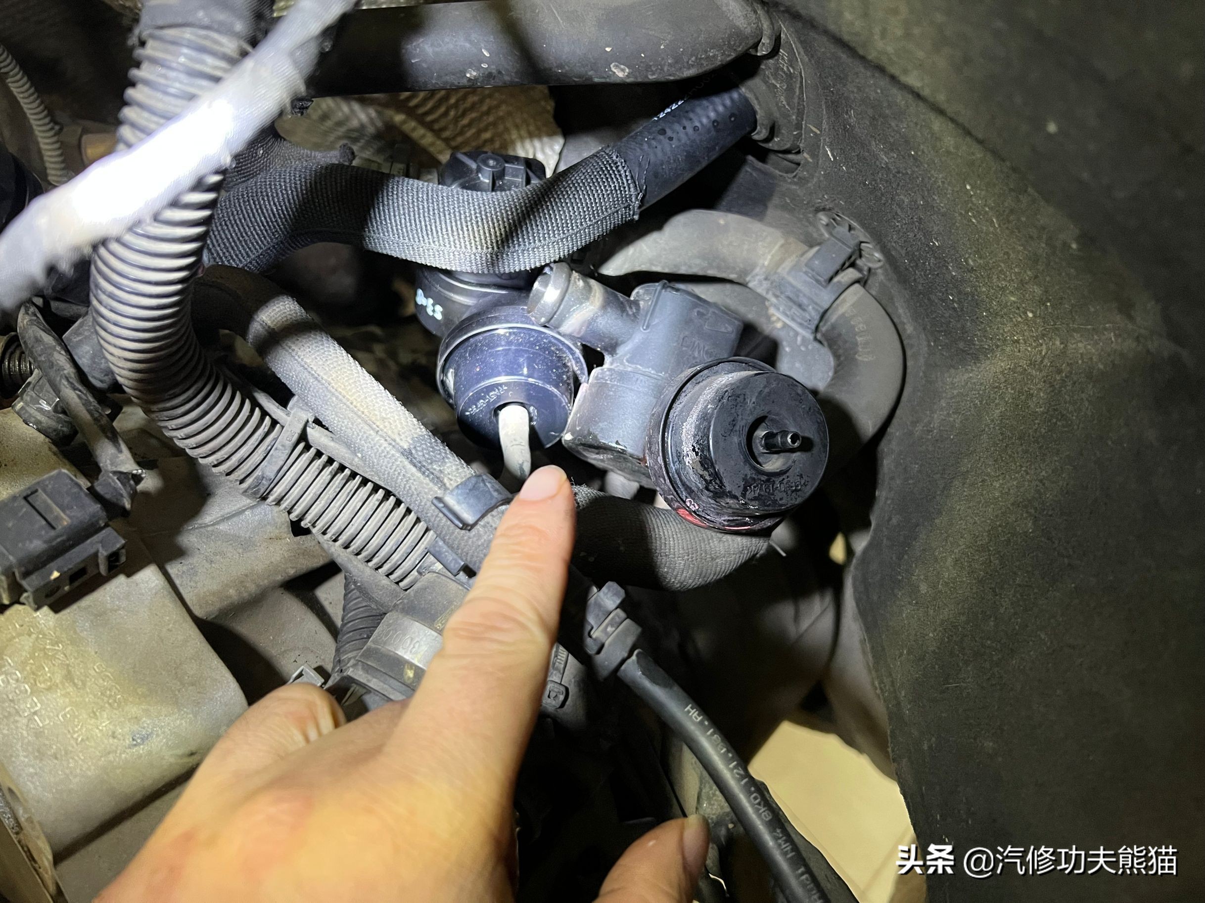 老车翻新修复奥迪a4,修复报废奥迪a4