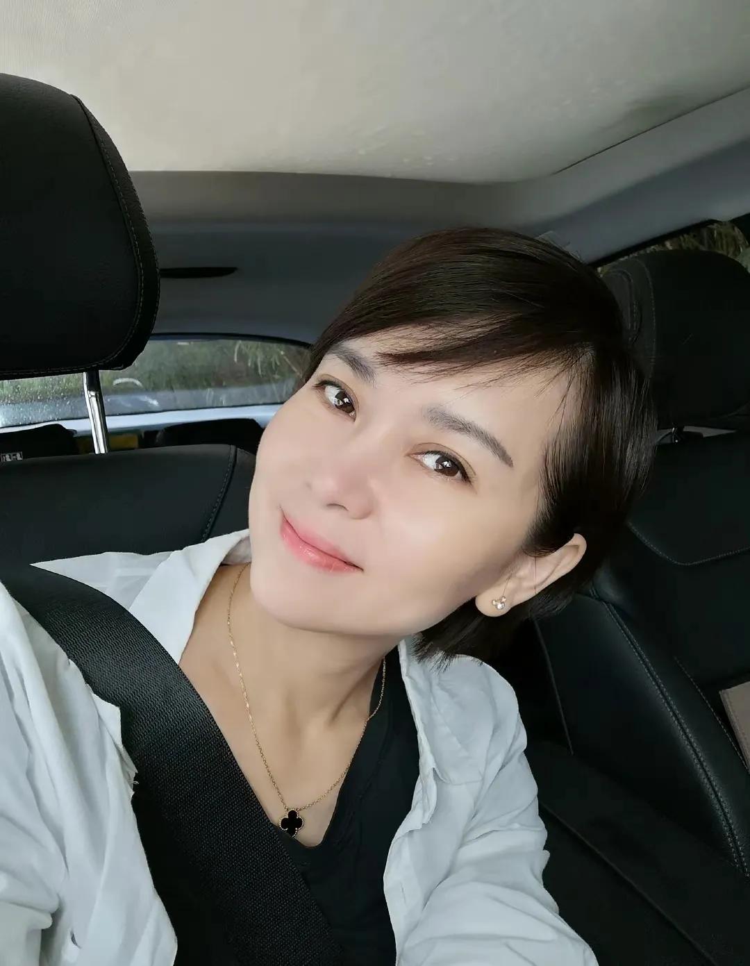 黎兵和甘萍生有孩子吗,黎兵老婆甘萍个人资料