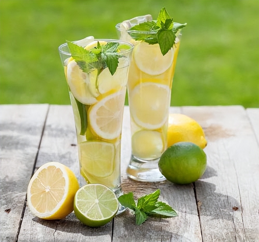 每晚喝一杯柠檬水有效吗,每天喝一杯柠檬水会变漂亮吗