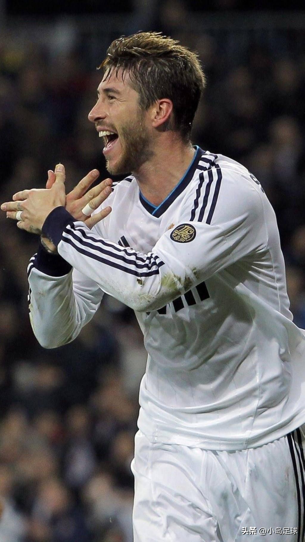 足球里面哪个位置最重要,足球场上球员位置示意图