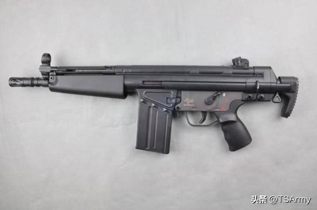 香港飞虎队使用的是什么枪械,飞虎队用的是什么手枪