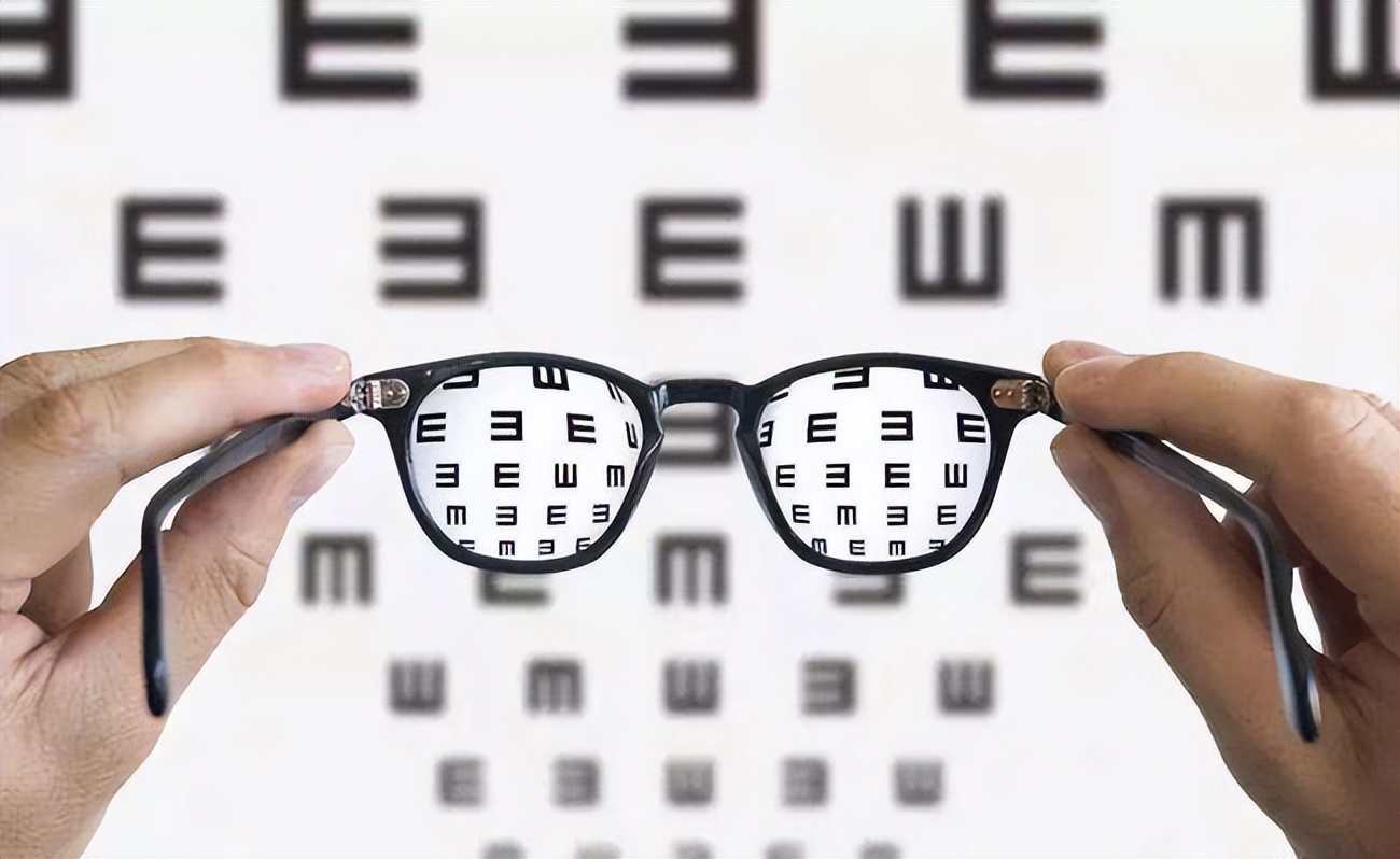 治疗近视的4大误区有什么,高度近视眼从800度降到100度的方法