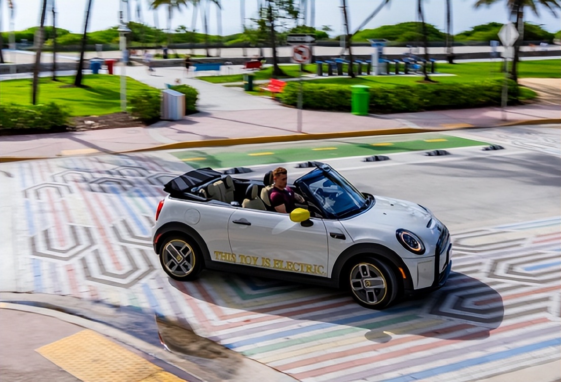 宝马全新纯电轿车售价,宝马最新四门纯电动车