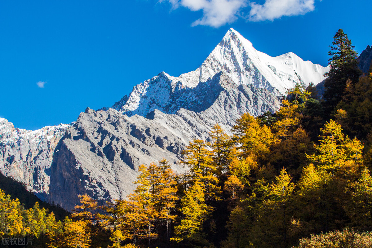 夏天自驾游最凉快的地方,旅游十大必去的地方中国夏天