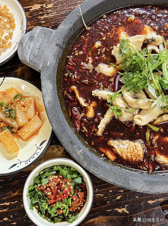广西南宁最好吃的蒸汽石锅鱼,重庆正宗麻辣石锅鱼
