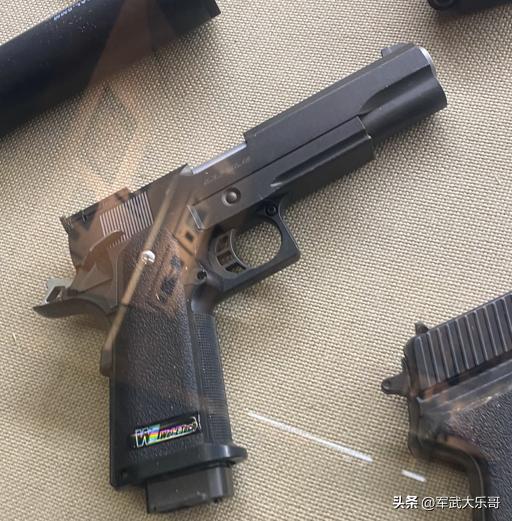 冷媒枪和仿真枪合不合法参观公安博物馆后真相大白