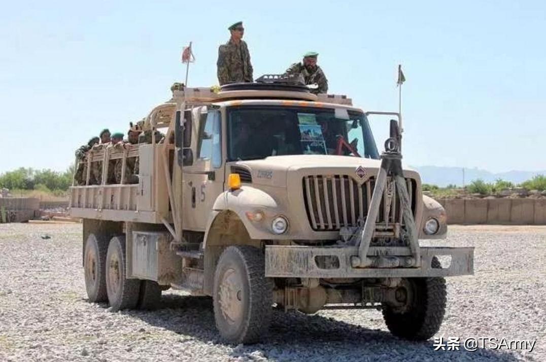 中国军用大型豪华车,中国最新式的军用汽车