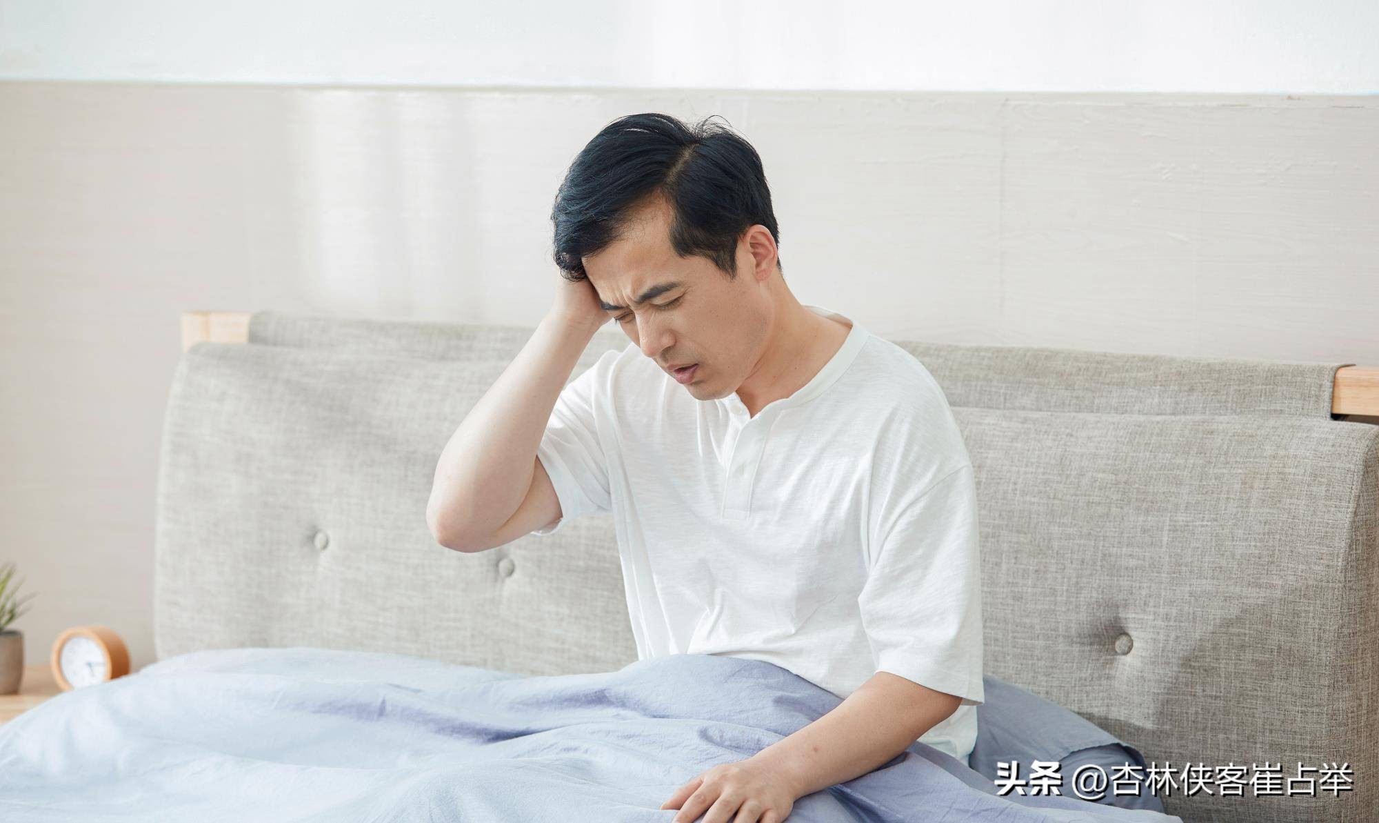 前列腺增生可以做哪些动作缓解,前列回春胶囊能治疗前列腺增生吗