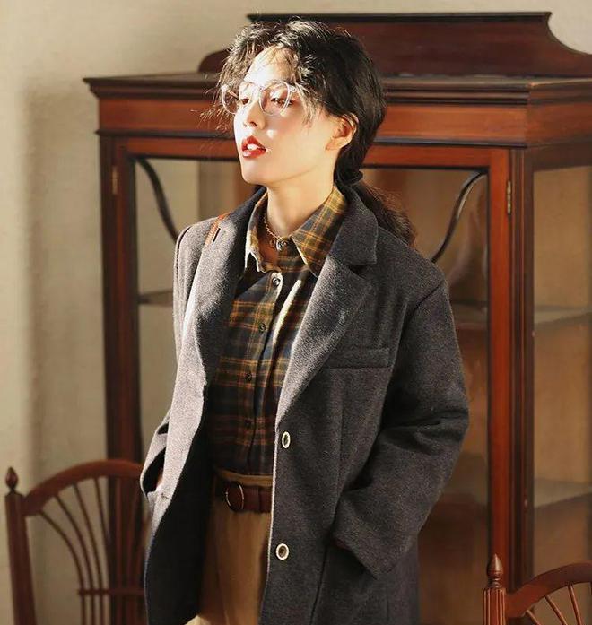 古典美式和轻奢美式哪个好,古典法式与美式