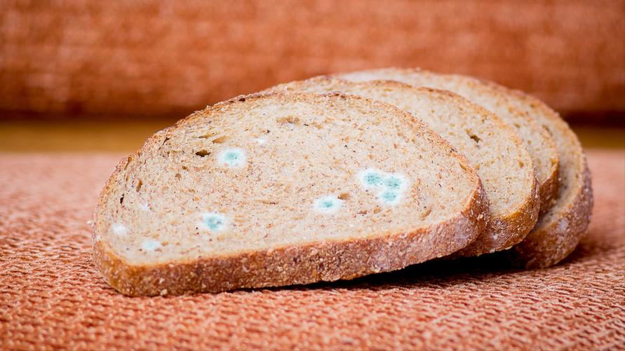 牛津大学：吃鸡或增加3种癌风险？老实说：4种食物确实要少吃