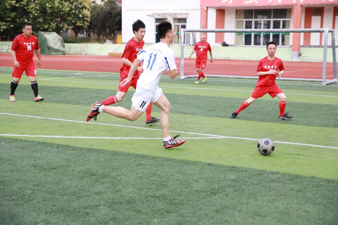 实验梧桐学校足球比赛,实验中学足球比赛