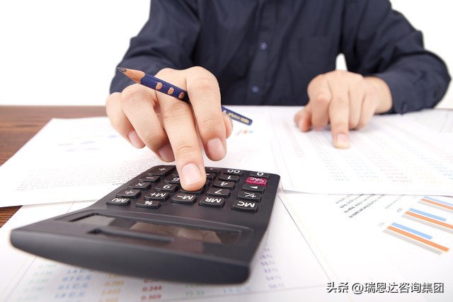 公司替员工承担个税的账务处理,单位承担员工的个税退税账务处理