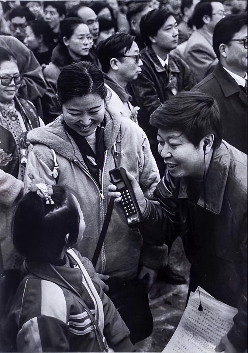 不同年代的人眼中的bb机,大哥大bb机现状