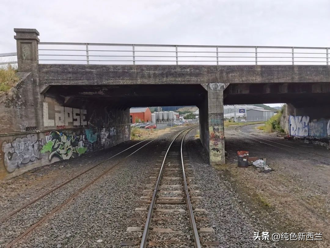 但尼丁火车站简介,新西兰但尼丁城市简介