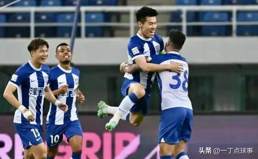 中超：海港3-0津门虎暂登顶,中超最终积分榜三镇榜首海港第四
