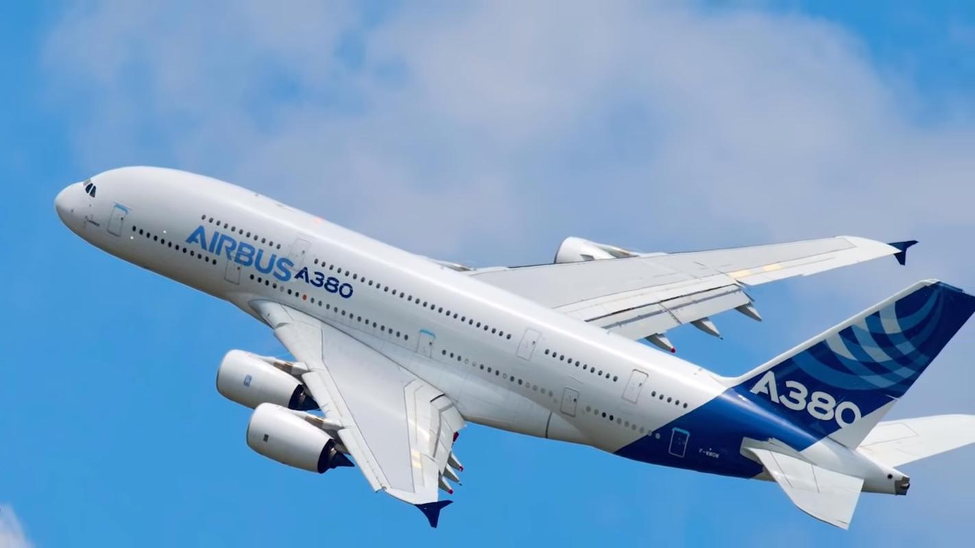 航空公司一张机票能赚多少钱,机票那么贵为什么航空公司不赚钱