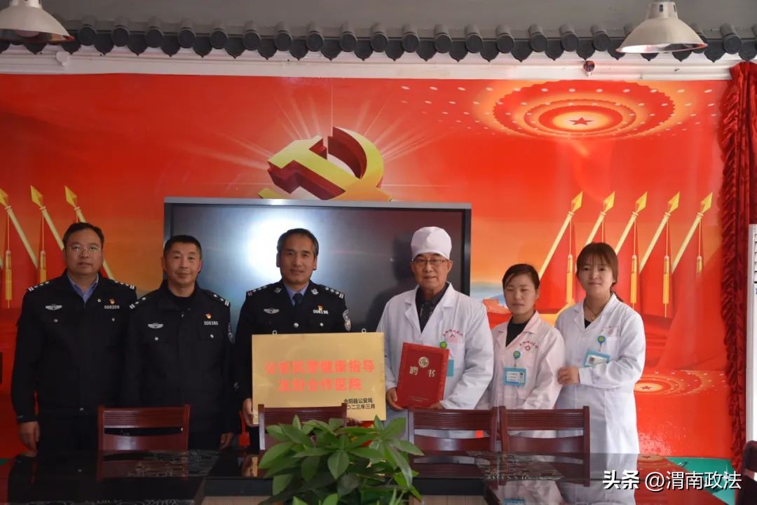 坚持政治建警打造五型警队,多措并举打造义警队