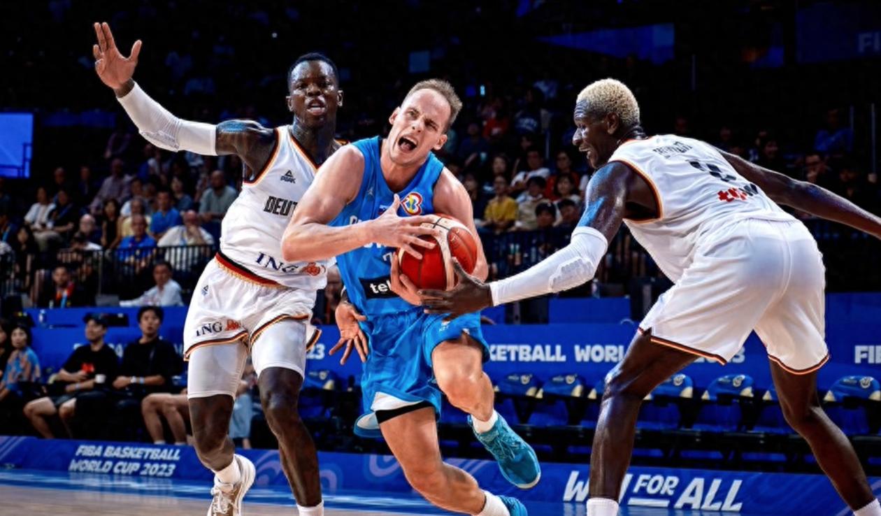 施罗德赢了东契奇30分,施罗德被东契奇打疯