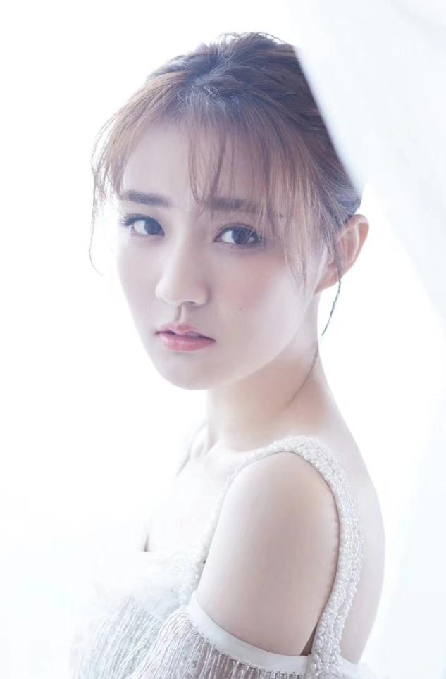 演员徐璐年轻照片,演员徐璐近况