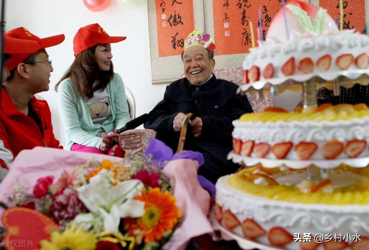 鍥涗汉涓嶈兘杩囧,姘戦棿鏈変笁涓嶈繃瀵跨殑璇存硶