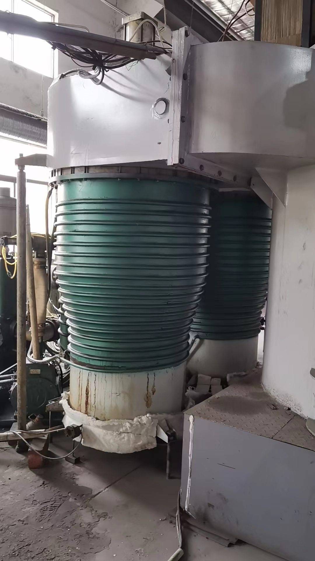 真空镀膜机扩散泵温度调多少合适,真空镀膜机扩散泵需要停电加热吗