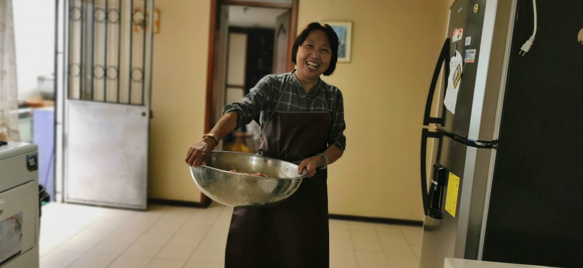 我,北京人,大学生,90年代出国,在南美洲创业,经常遇到抢劫