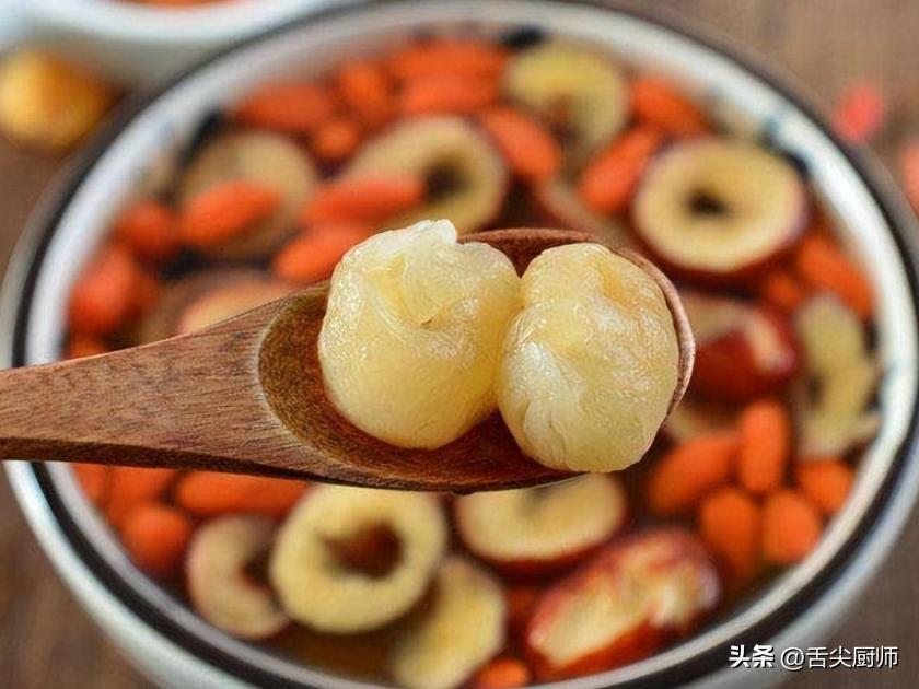 这三种食材是红枣的“好搭档”，滋阴补阳，补气养血，睡眠也变好