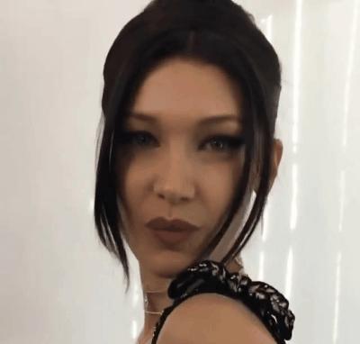 它是今年冬天最受欢迎的单品之一,它才是年度最火的包包