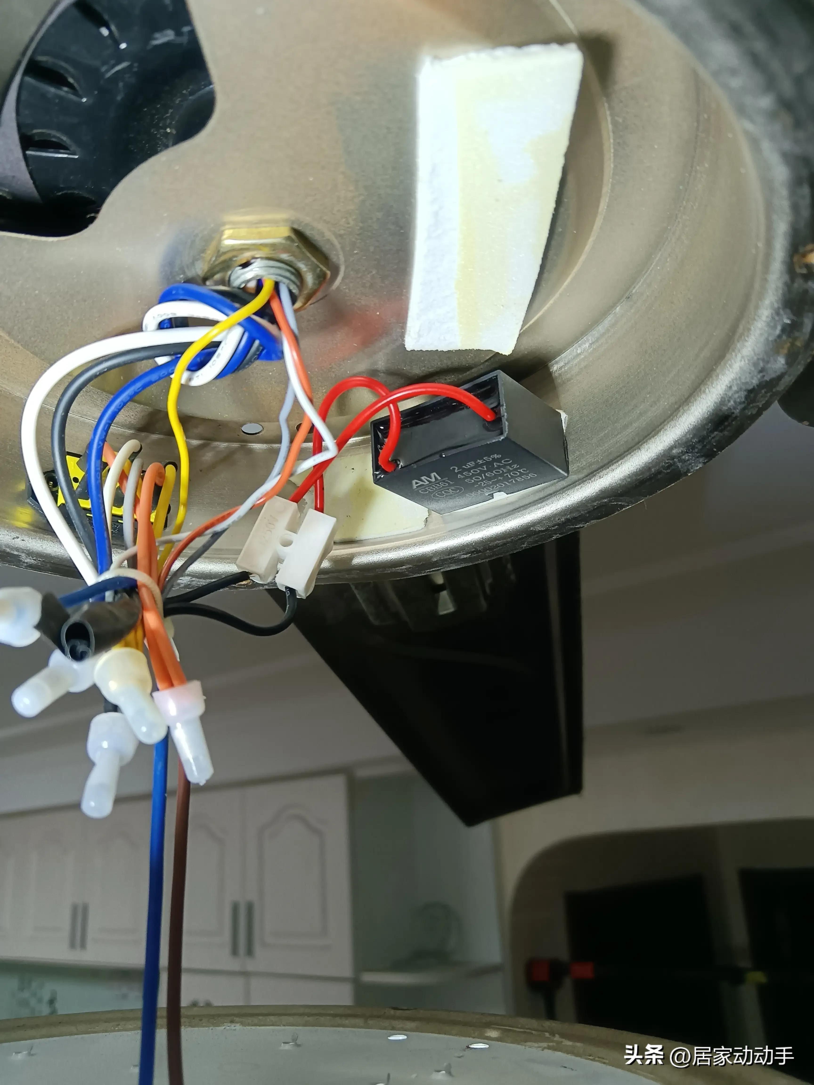 风扇转不快是什么原因,三轮摩托车风扇转不快是怎么回事