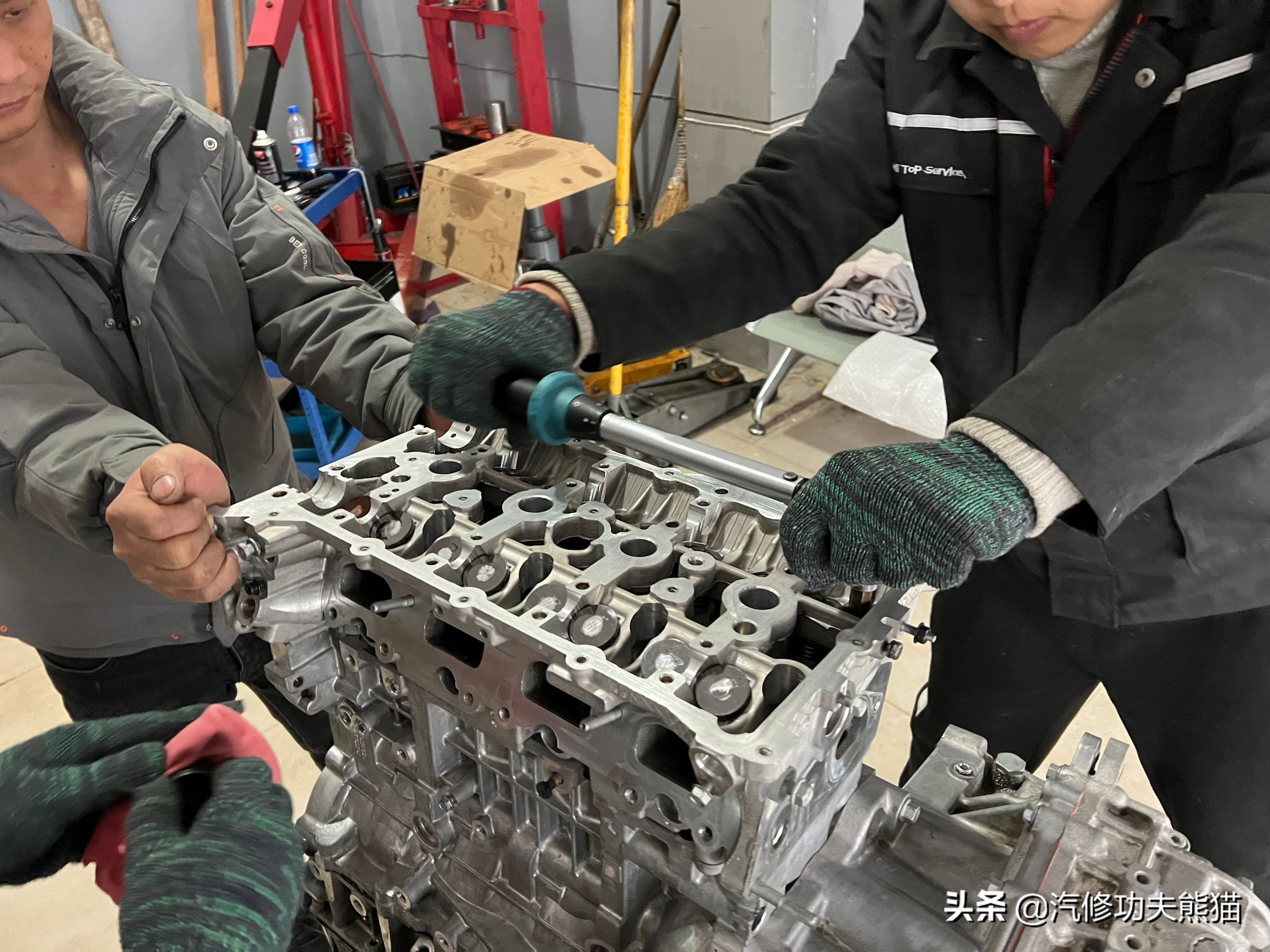 全新胜达大修,现代全新胜达9万公里烧机油