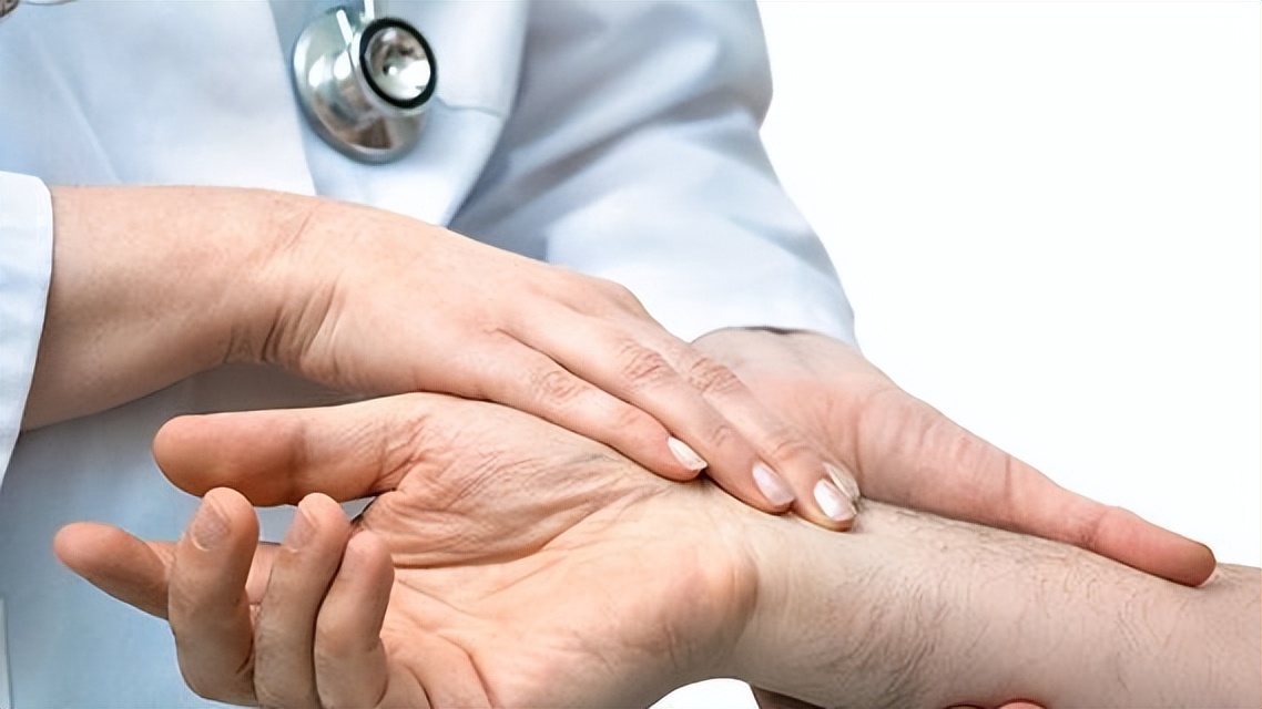 总是冒虚汗睡不好?可能是更年期,中医告诉你几个调理身体小妙招