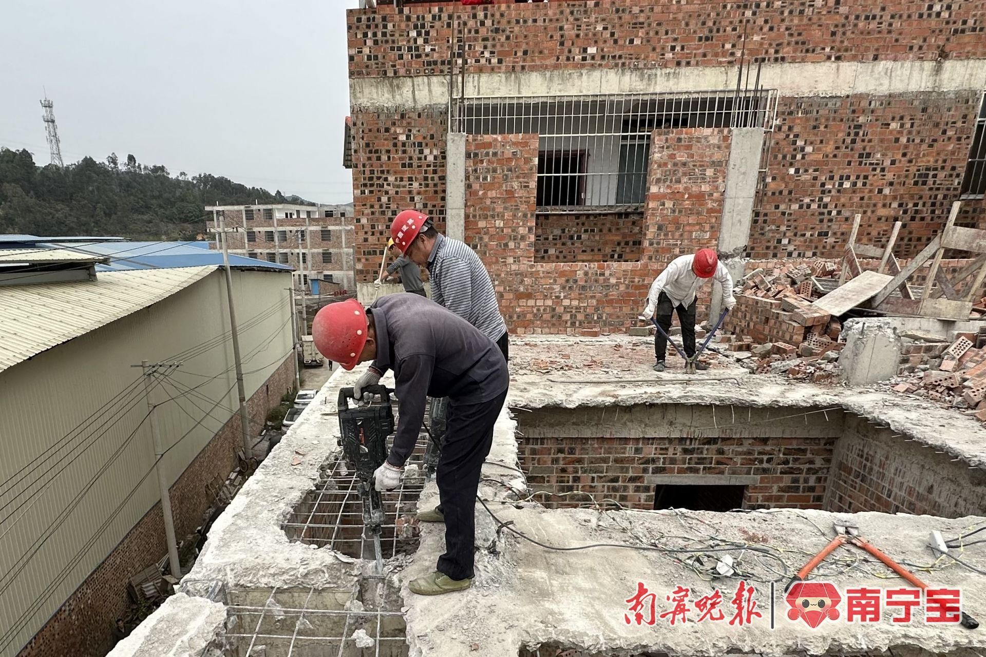 南宁西乡塘区拆除违章三产房,南宁市城中区宅基地违建如何处罚