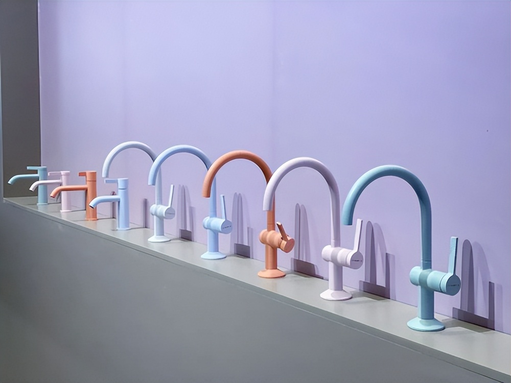 华艺卫浴和恒洁卫浴哪个牌子好,华艺卫浴十大名牌排名